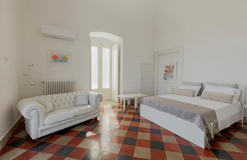 Molfetta Apartment | Antica Dimora sul Mare - Luxury Central Apartments - Molfetta