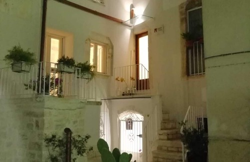 Turi House | Antiche Mura Apartments "Nel Cielo di Puglia"