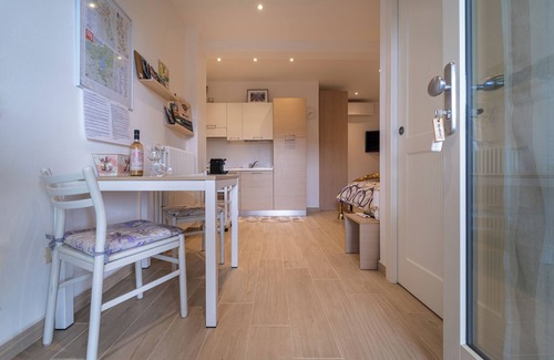 Monzambano Apartment | Antico Stemma Corte Meneghella - Lavanda