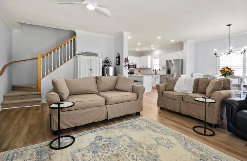 Windy Hill House | Antigua Breeze - 3rd Row - Windy Hill Section