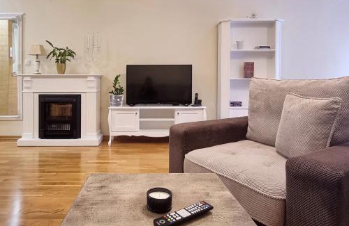 Stara Pazova Apartment | Antik Apartman