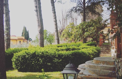 Poggio Mirteto Villa | ANTIQUE VILLA CASA RINALDI WITH A GARDEN AND JACUZZI CLOSE TO ROME