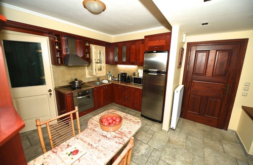 Molos Villa | Antonia Beachfront Villa