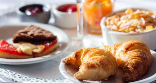 Plaza Huincul Hotel | Antu Malal Hotel