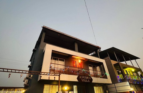 Panchgani Villa | "Anudra Villa: Your Private Oasis of Relaxation and Splendor 🌴✨