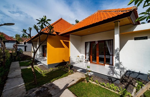 Jungut Batu House | Anugrah Sari Homestay Near from Jungut Batu Port