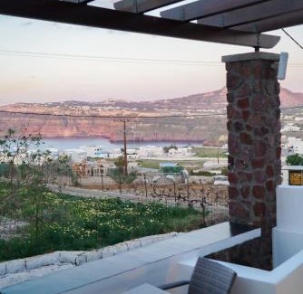 Akrotiri Bed & Breakfast | Anya Suites Santorini