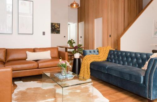 Auckland Central Business District Apartment | Anzac North Loft - 4 Bedrooms & 2 Free Car Parks