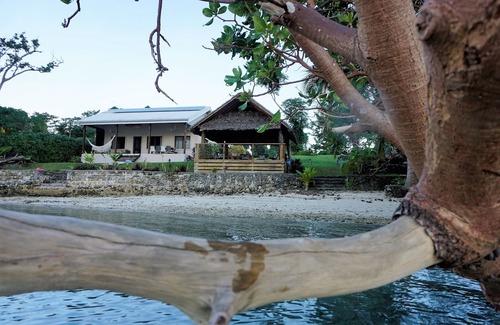 Aore Island House | Aoredise - Paradise on Aore Islandn2 bedroom, 2 bathroom, 35m private beach