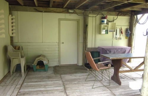 Kawhia House | Aotea Harbour bach, stunning views of the harbour