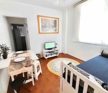 Pitangueiras Apartment | Apê Pitangueiras, 1 Qda Praia! Perto de Tudo!