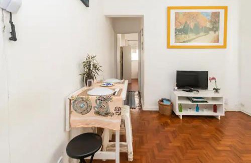 Pitangueiras Apartment | Apê Pitangueiras, 1 Qda Praia! Perto de Tudo!
