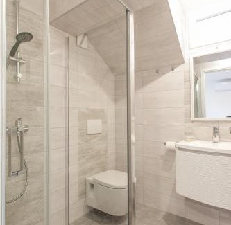 Kozino Apartment | AP-ART-MAN by A&V for two, NEW, sea 200m, free parking