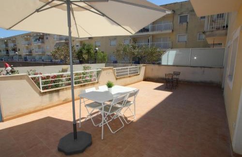 Sant Jaume d'Enveja Apartment | Ap ELS PINS, ideal para tus vacaciones cerca del mar, wifi gratuito, aire acondicionado , piscina comunitaria, se admiten mascotas, playa para perros - ES-184-68