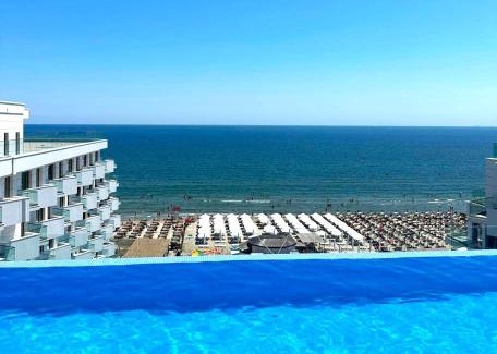 Mamaia-Sat Apartment | Ap family GLaMour in Infinity Beach Resort Pools & SPA
