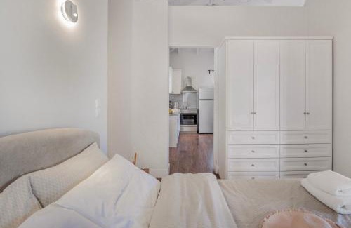 Asprogerakata Villa | Apanema Mindfulness with Heated Pool, Sauna and Ultra Fast WiFi