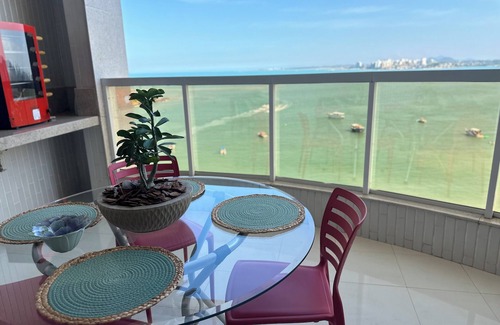 Southeast Region Apartment | Apart de Luxo de frente para a PRAIA DO MORRO! 4 suítes, 3 vagas, ar cond, WIFI