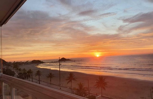 Litoral de Sao Paulo Apartment | Apartamento de Frente Para o Mar, Vista Cinematografica