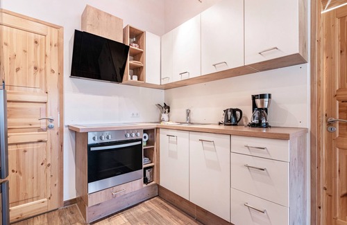 Augustusburg Apartment | Apartment 'Blockhaus' with Mountain View, Shared Garden and Wi-Fi