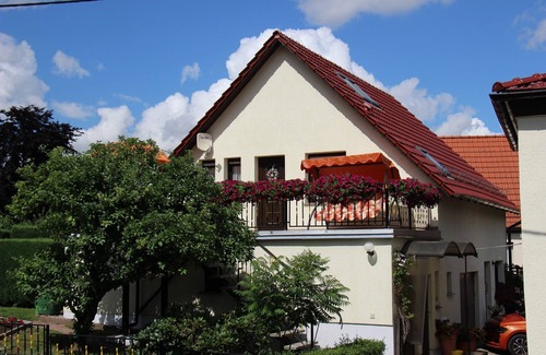 Emsetal Apartment | Apartment 'Inselsbergblick' with Mountain View, Private Terrace and Wi-Fi