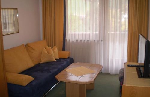 Zell am Ziller Apartment | Apart Hotel Garni Strasser