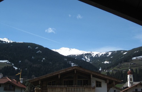 Ried im Zillertal Apartment | APART KOPP - 1 APARTMENT 2 - 4 pers. Child-friendly Close to the center Garden