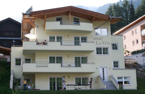 Sankt Anton am Arlberg Apartment | Apart La Vita 4-6 persons Apartment - Apart La Vita