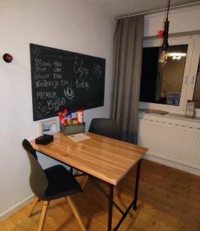 Mellrichstadt House | Apart of "MET"
