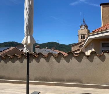 Santa Coloma de Farners Apartment | Apartamento céntrico con WIFI y climatizado de 1 habitación y sofá-cama para 3 personas