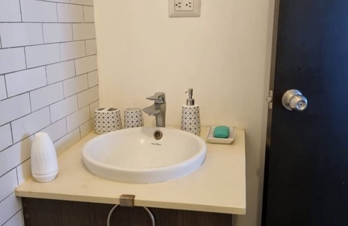 Zona 4 Apartment | Apartamento Tipo Loft de con Cama Matrimonial y Sofá Cama
