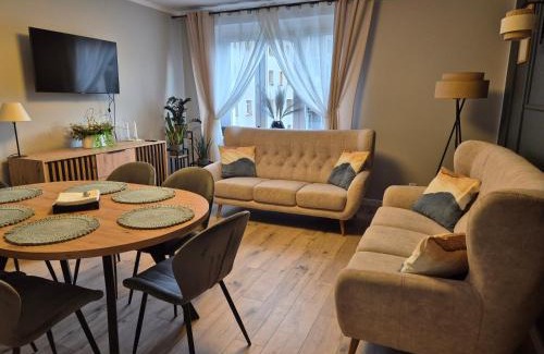 Jelenia Gora Apartment | Apartament Helena ul. Świętojańska 12/6, Jelenia Góra