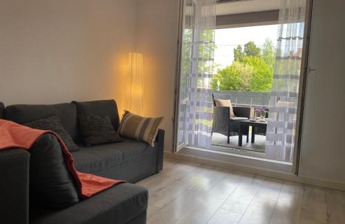 Krzyki Apartment | Apartament - jak w domu - 130m2 z Tarasem i ogródkiem