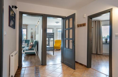 Brzezinka Apartment | Apartament Nad Różami