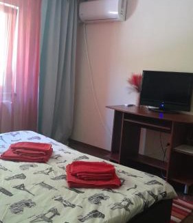 Slanic-Moldova Apartment | Apartament Red & Yellow