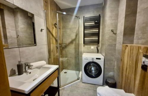 Szczyrk Apartment | Apartament Widokowy Szczyrk - z darmowym parkingiem i balkonem z widokiem na stok- BestRooms