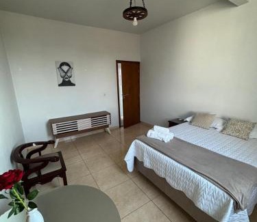 Goiania Apartment | Apartamento 102 espaçoso e tranquilo