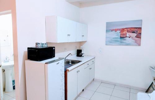 Hermosillo Apartment | Apartamento 12 con dos camas , a 200 mts del vado del rio , cerca del centro de gobierno , internet de alta velocidad