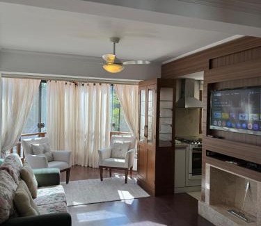 Tres Pinheiros Apartment | Apartamento Aconchego em Gramado