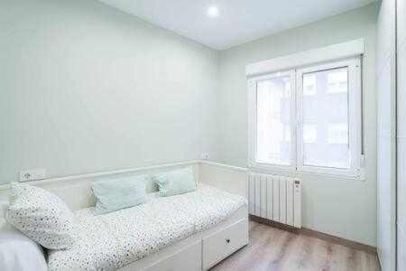 Distrito Llano Apartment | Apartamento Antonio Cachero VUT5323AS
