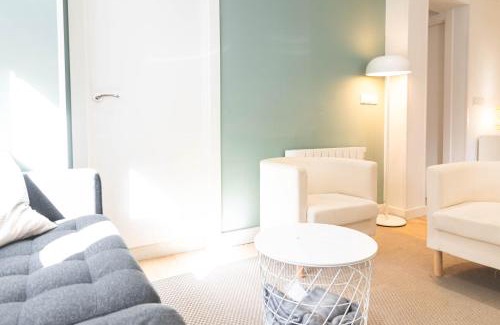 Distrito Llano Apartment | Apartamento Bobes I