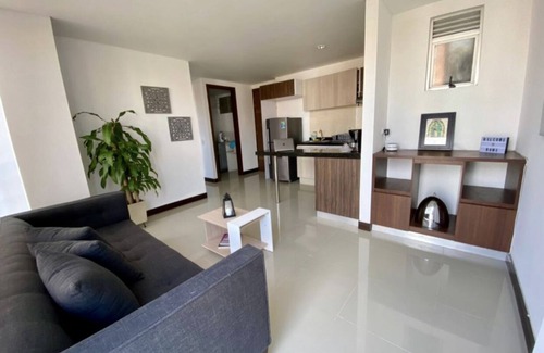 Cali Apartment | Apartamento Cómodo y Estratégico Cerca de Valle del Lili y Jardín Plaza