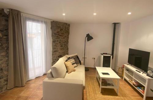 La Pobla de Lillet Apartment | Apartamento con encanto en el Pirineo