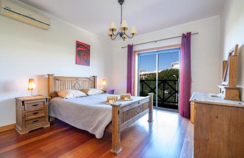 Montechoro Apartment | Apartamento Corcovada by Umbral