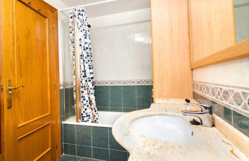 San Juan de Alicante Apartment | Apartamento de 4 dormitorios muy céntrico en San Juan Pueblo a tan sólo 2,5 km de la playa de San Juan y Muchavista