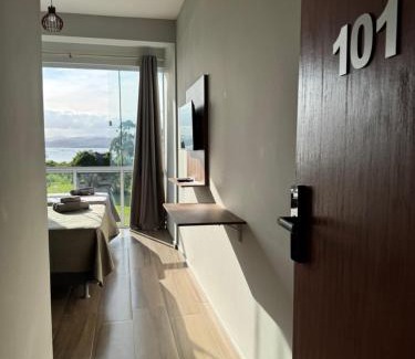 Laguna Apartment | Apartamento de frente para lagoa -Ap 101