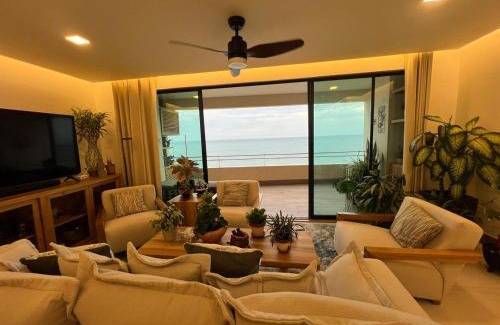 Manta Apartment | Apartamento de playa recién remodelado