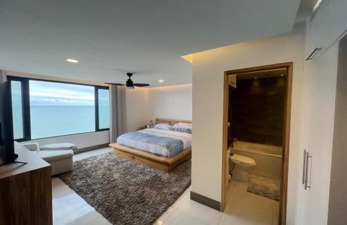 Manta Apartment | Apartamento de playa recién remodelado