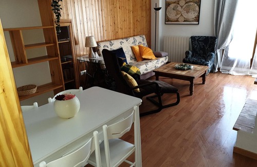 Villanua Apartment | APARTAMENTO DIEZCAPANAS