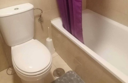 Distrito Oeste Apartment | Apartamento en Gijón con Terraza a 800 Metros de Playa del Arbeyal
