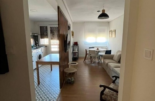 Las Arenas Apartment | Apartamento Entero Para 4 Personas en Leioa. Sin Ascensor